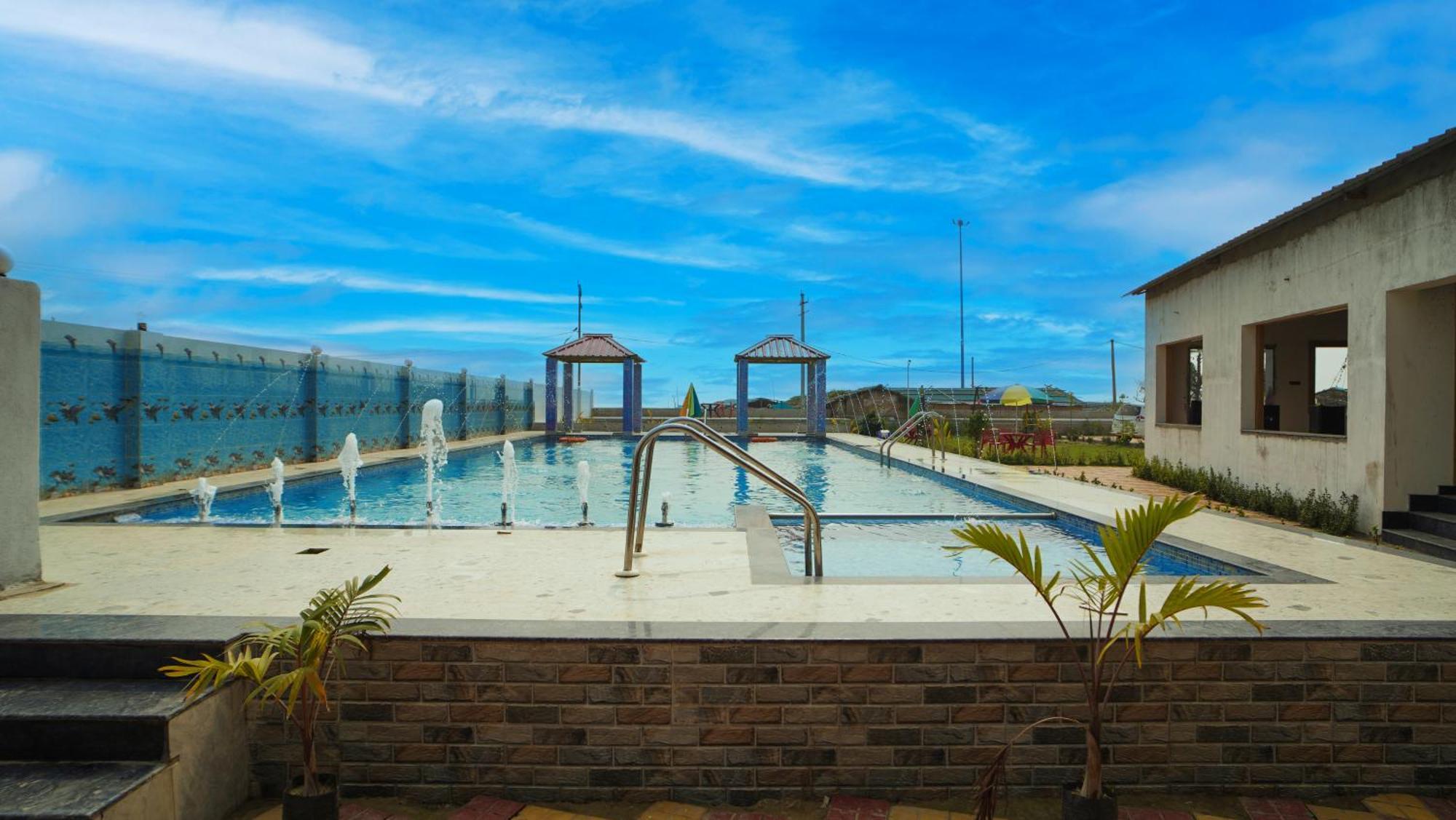 Sea Queen Beach Resort On Beach !! Couple Friendly Family Resort !! Mandarmani Exteriör bild
